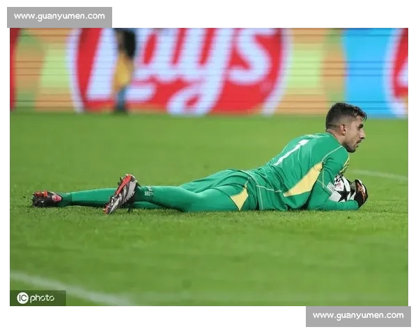 邓卓翔战术显威！三镇 2-2 逼平争冠热门，少年门将封神救主